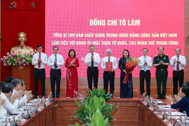Những điểm nhấn nổi bật của công tác Mặt trận trong 6 tháng đầu năm 2025 Những điểm nhấn nổi bật của công tác Mặt trận trong 6 tháng đầu năm 2025