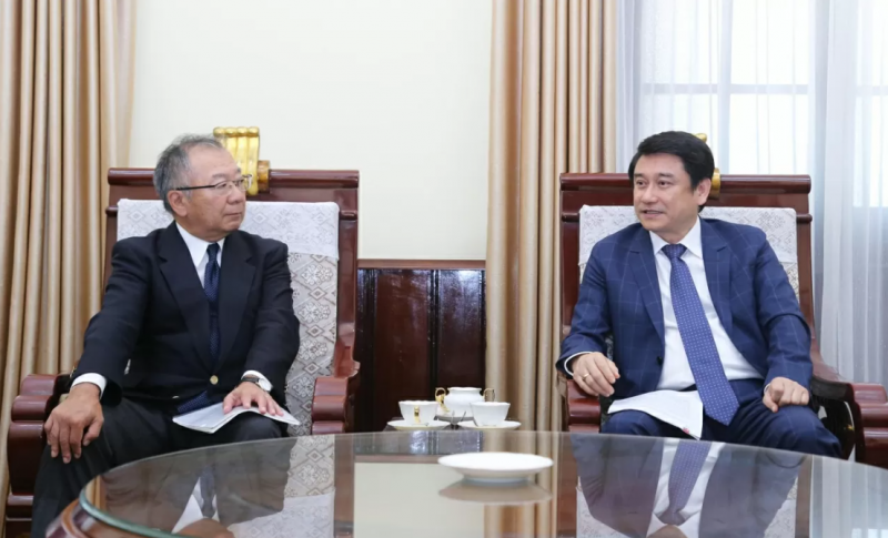 Thứ trưởng Lê Anh Tuấn và Lãnh sự danh dự Nakata nhất trí trong việc mở đường bay trực tiếp từ Hokkaido sang Việt Nam. (Ảnh: Thành Long) Thứ trưởng Lê Anh Tuấn và Lãnh sự danh dự Nakata nhất trí trong việc mở đường bay trực tiếp từ Hokkaido sang Việt Nam. (Ảnh: Thành Long)