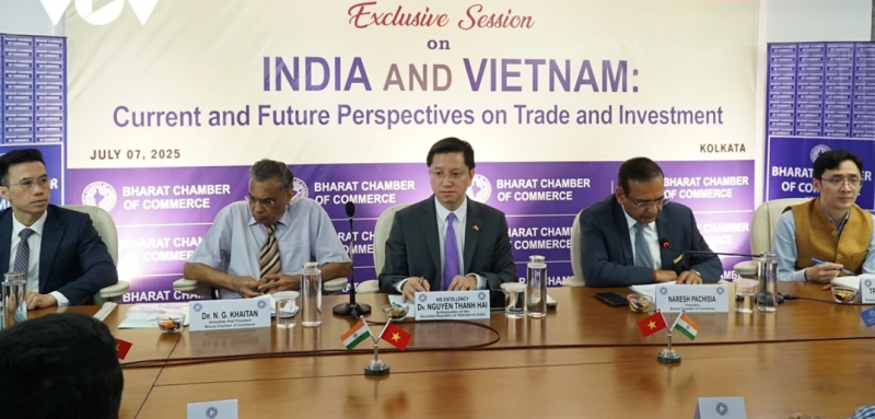 Hội thảo về triển vọng hợp tác thương mại và đầu tư giữa Việt Nam và bang Tây Bengal do Phòng Thương mại Bharat tổ chức. Hội thảo về triển vọng hợp tác thương mại và đầu tư giữa Việt Nam và bang Tây Bengal do Phòng Thương mại Bharat tổ chức.