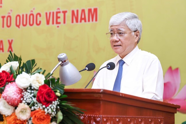 Giữ gìn đoàn kết là nhiệm vụ quan trọng hàng đầu - là điều kiện tiên quyết để mọi công việc cải cách khác diễn ra thuận lợi Giữ gìn đoàn kết là nhiệm vụ quan trọng hàng đầu - là điều kiện tiên quyết để mọi công việc cải cách khác diễn ra thuận lợi