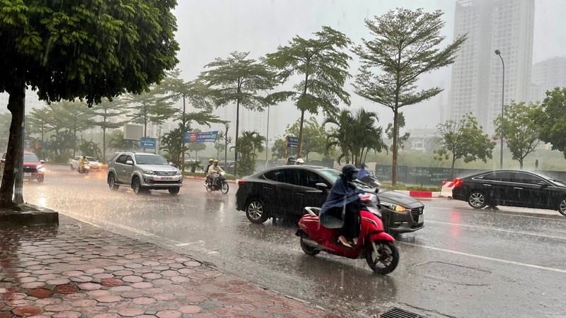 Dự báo ngày 12/7 sáng có mưa, mưa vừa và rải rác có dông, cục bộ có nơi mưa to. (Ảnh minh họa: Báo Nhân Dân) Dự báo ngày 12/7 sáng có mưa, mưa vừa và rải rác có dông, cục bộ có nơi mưa to. (Ảnh minh họa: Báo Nhân Dân)