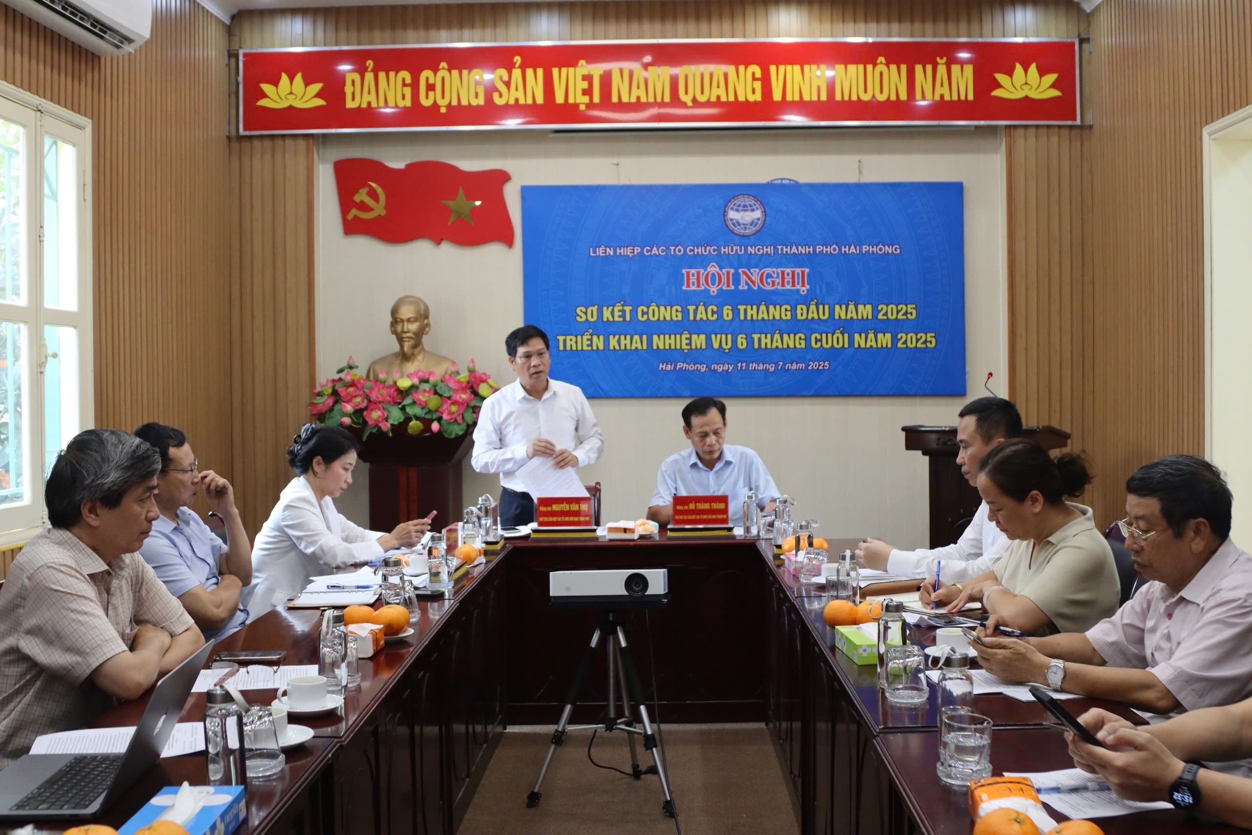Chủ tịch Liên hiệp Các tổ chức hữu nghị thành phố Hải Phòng, Nguyễn Văn Thục phát biểu tại Hội nghị. Chủ tịch Liên hiệp Các tổ chức hữu nghị thành phố Hải Phòng, Nguyễn Văn Thục phát biểu tại Hội nghị.