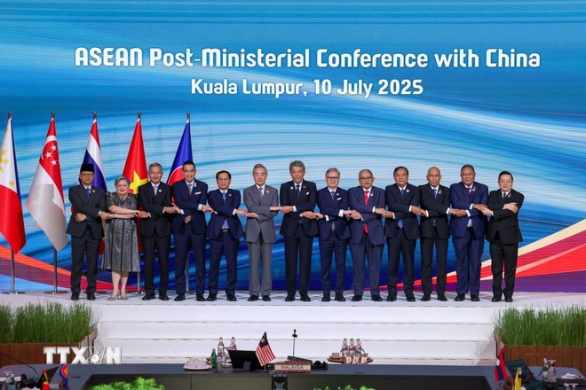 Việt Nam góp phần củng cố đoàn kết và đồng thuận của ASEAN Việt Nam góp phần củng cố đoàn kết và đồng thuận của ASEAN