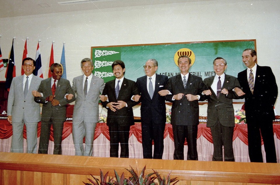 Cảm xúc và suy ngẫm về 30 năm Việt Nam tham gia ASEAN Cảm xúc và suy ngẫm về 30 năm Việt Nam tham gia ASEAN