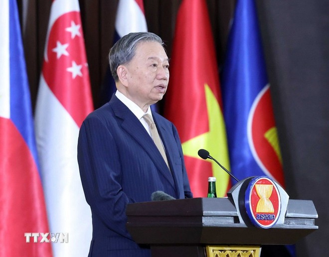Cảm xúc và suy ngẫm về 30 năm Việt Nam tham gia ASEAN Cảm xúc và suy ngẫm về 30 năm Việt Nam tham gia ASEAN