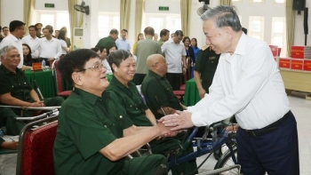 Tổng Bí thư: Người có công là tài sản quý, là biểu tượng của ý chí Việt Nam
