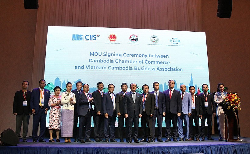 The Vietnam–Cambodia business connectivity conference held in Ho Chi Minh City on July 15 aims at boosting trade and investment between the two economies. (Photo: VNA) The Vietnam–Cambodia business connectivity conference held in Ho Chi Minh City on July 15 aims at boosting trade and investment between the two economies. (Photo: VNA)