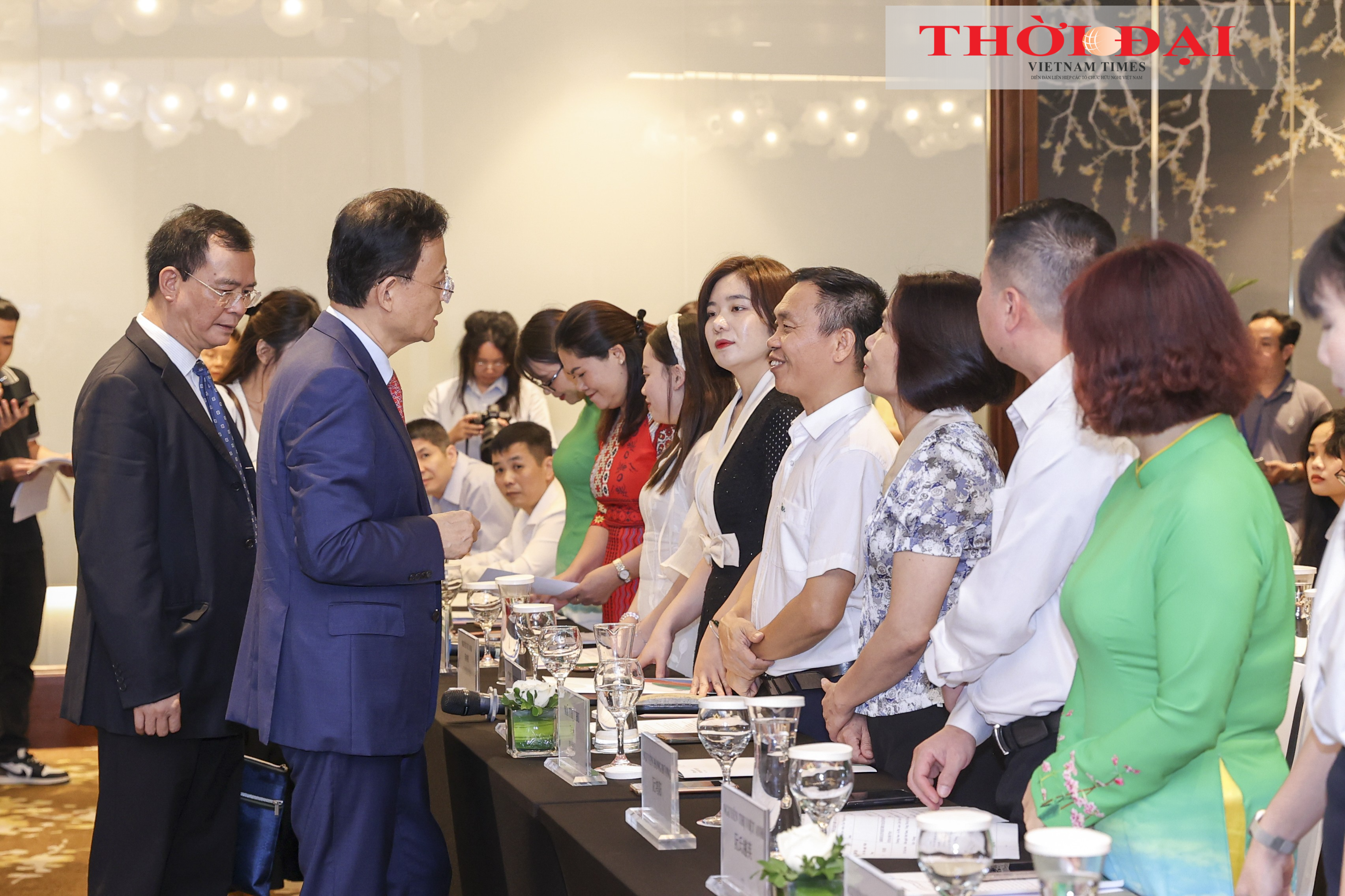Gặp gỡ "đại sứ hữu nghị": Lưu học sinh Việt Nam tại Quảng Tây hiến kế kết nối hợp tác Gặp gỡ "đại sứ hữu nghị": Lưu học sinh Việt Nam tại Quảng Tây hiến kế kết nối hợp tác