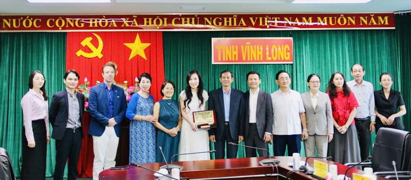 Vĩnh Long tăng cường hợp tác với Diễn đàn Kinh tế Thụy Sỹ - Việt Nam Vĩnh Long tăng cường hợp tác với Diễn đàn Kinh tế Thụy Sỹ - Việt Nam