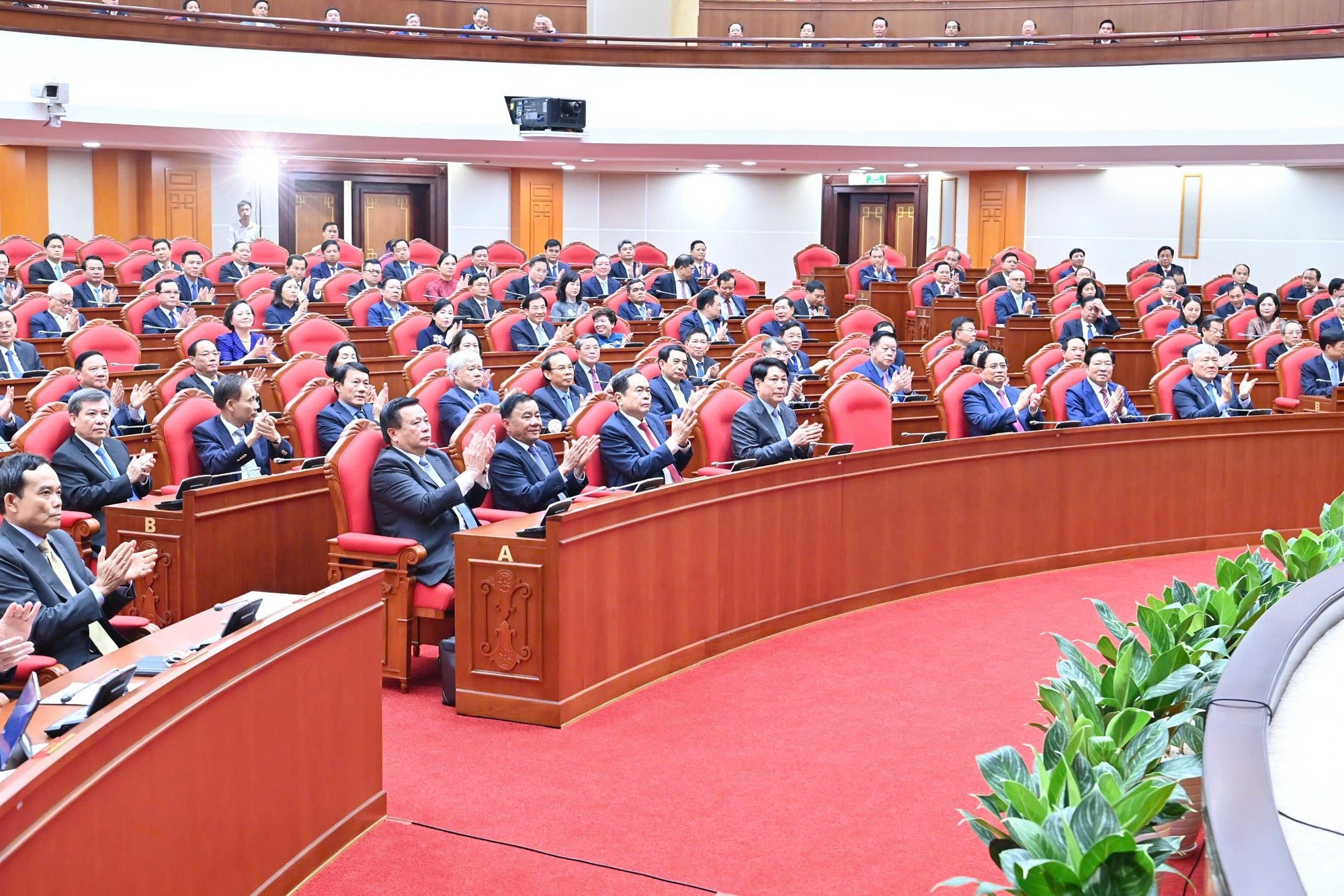 Hội nghị Trung ương 12: Đánh dấu bước đi quan trọng trong quá trình chuẩn bị Đại hội XIV của Đảng Hội nghị Trung ương 12: Đánh dấu bước đi quan trọng trong quá trình chuẩn bị Đại hội XIV của Đảng