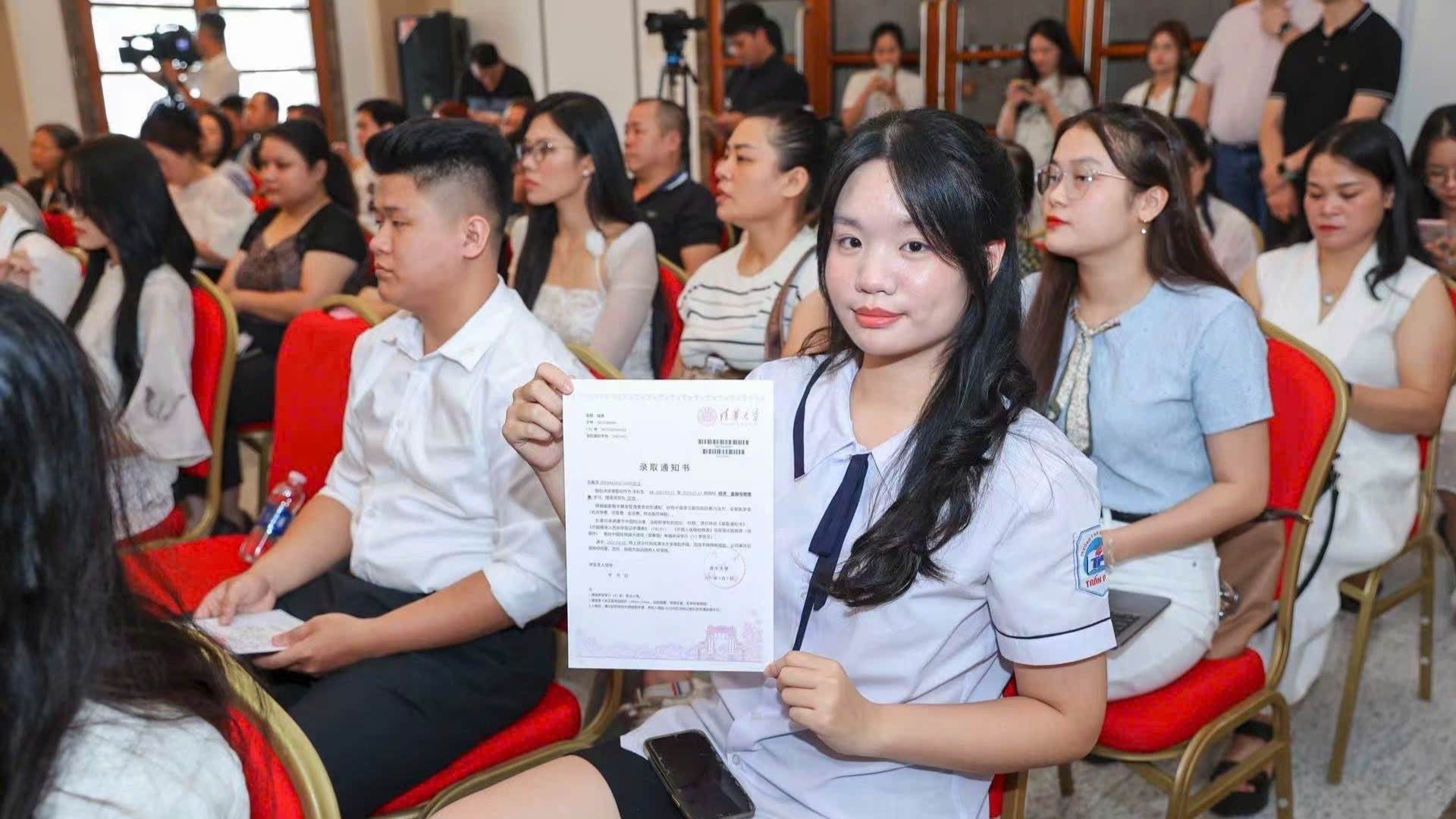 Học bổng Chính phủ Trung Quốc: Cơ hội để sinh viên Việt Nam chắp cánh ước mơ, vun đắp tình hữu nghị Học bổng Chính phủ Trung Quốc: Cơ hội để sinh viên Việt Nam chắp cánh ước mơ, vun đắp tình hữu nghị