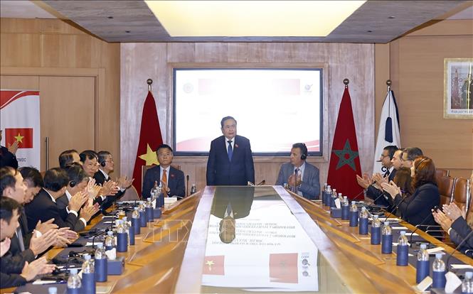 Chủ tịch Quốc hội dự tọa đàm về chính sách thúc đẩy hợp tác Việt Nam - Maroc Chú thích ảnh