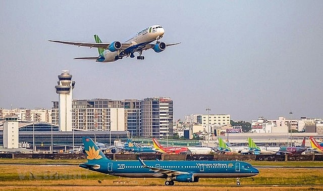 The over-1,000-km air route between Ha Noi and Ho Chi Minh City is featured among the top 10 busiest globally since 2017 and is dubbed the Vietnam News Today (Jul. 31): EVFTA Spurs Economic Growth between Vietnam and France