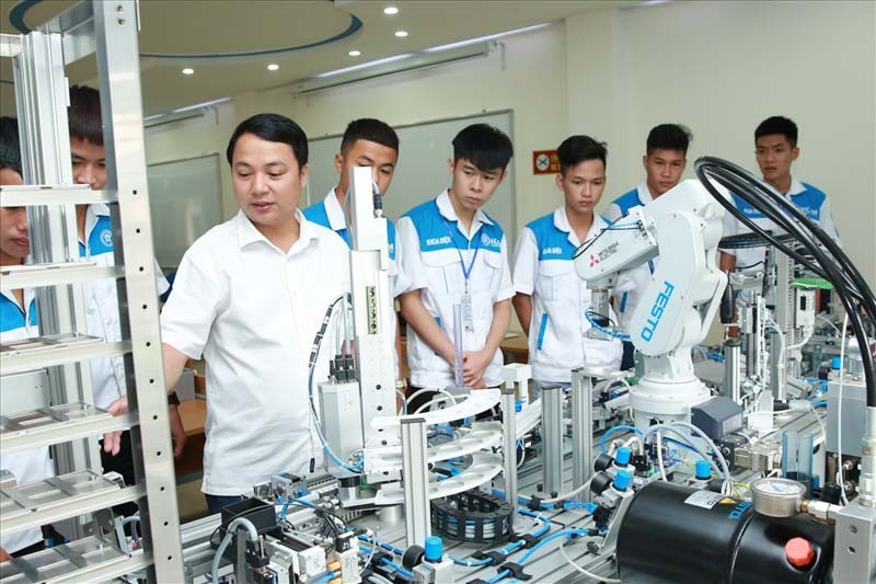 Training High-Quality Human Resources (Photo: IRDM) Training High-Quality Human Resources (Photo: IRDM)