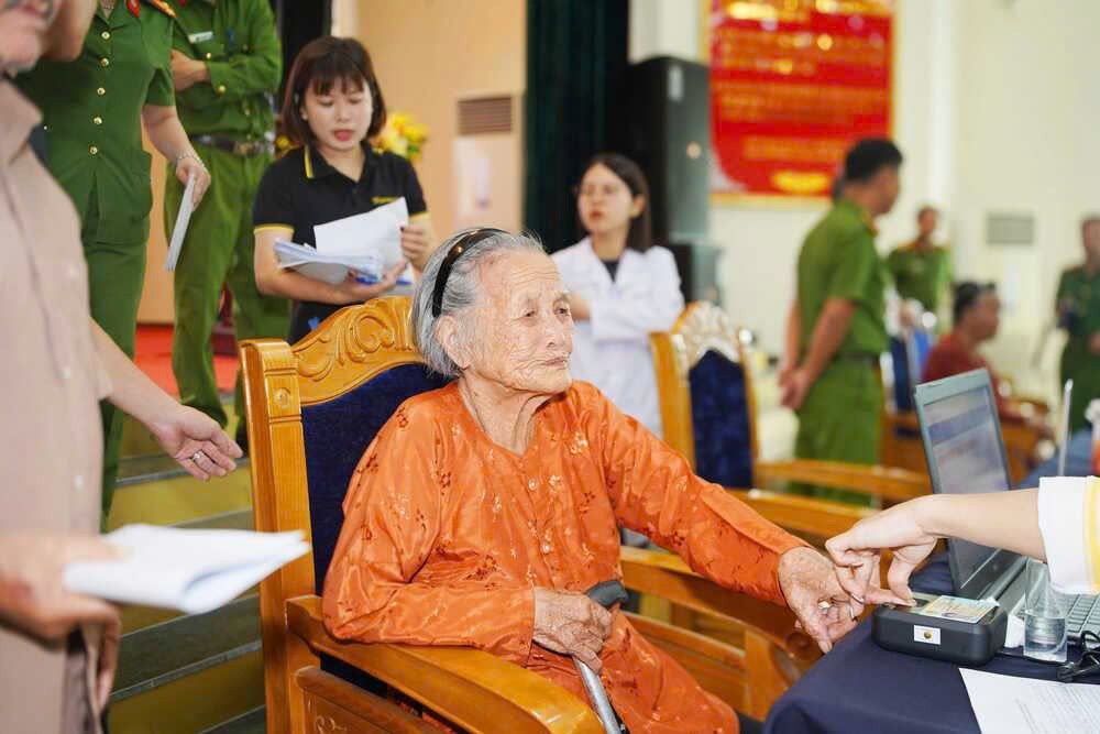 Một năm ngân hàng gen liệt sĩ: 51.000 mẫu ADN và hành trình tri ân bằng khoa học Một năm ngân hàng gen liệt sĩ: 51.000 mẫu ADN và hành trình tri ân bằng khoa học