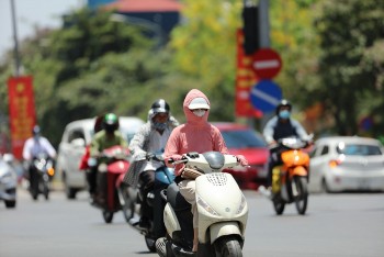 Thời tiết hôm nay (03/8): Bắc Bộ nắng nóng gay gắt, có nơi lên tới 38°C
