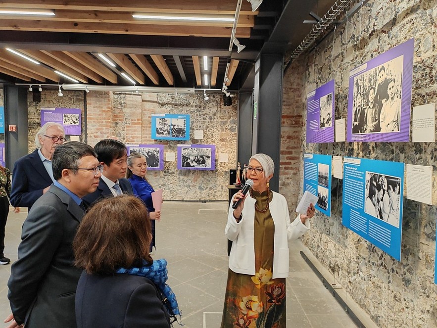 Exhibition Held to Honor Vietnamese Women and Strengthen Vietnam-Mexico Friendship Exhibition Held to Honor Vietnamese Women and Strengthen Vietnam-Mexico Friendship