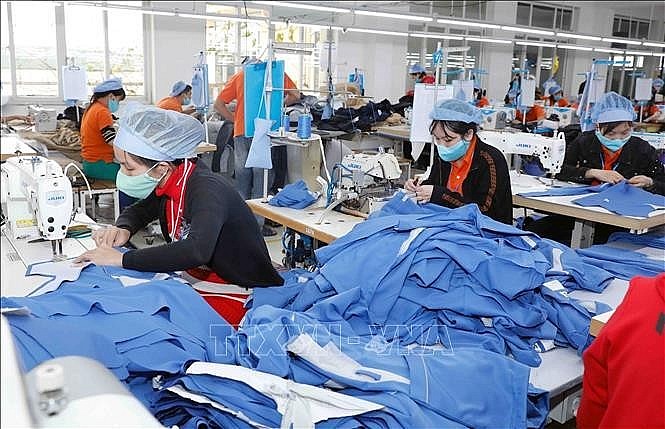 Garment production for export at Hung Viet Garment Company in Hung Yen province. (Photo: VNA) Garment production for export at Hung Viet Garment Company in Hung Yen province. (Photo: VNA)