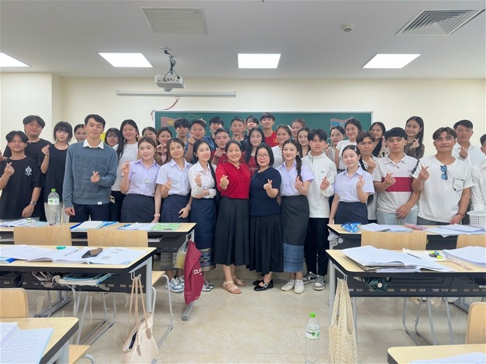 Các lưu học sinh Lào tham gia giao lưu, trải nghiệm. (Ảnh: Trường Đại học Tân Trào) Các lưu học sinh Lào tham gia giao lưu, trải nghiệm. (Ảnh: Trường Đại học Tân Trào)