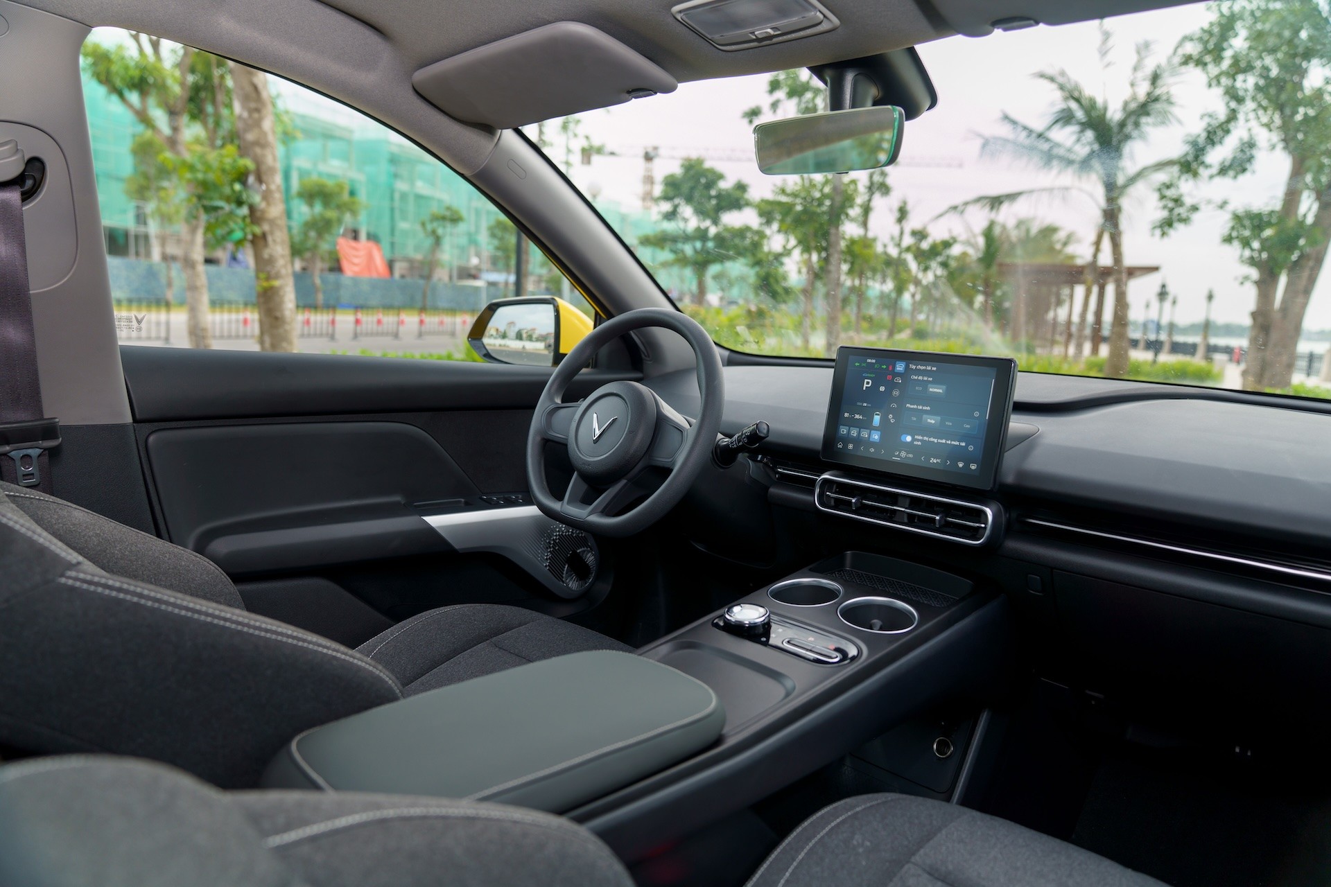 VinFast bàn giao lô xe Limo Green đầu tiên cho khách hàng VinFast bàn giao lô xe Limo Green đầu tiên cho khách hàng