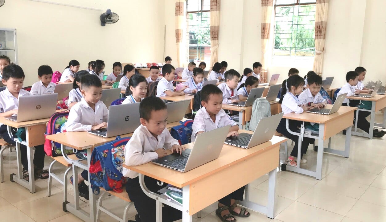 Quỹ Thiện Tâm đón nhận Huân chương Lao động hạng Nhất của Chủ tịch nước Quỹ Thiện Tâm đón nhận Huân chương Lao động hạng Nhất của Chủ tịch nước