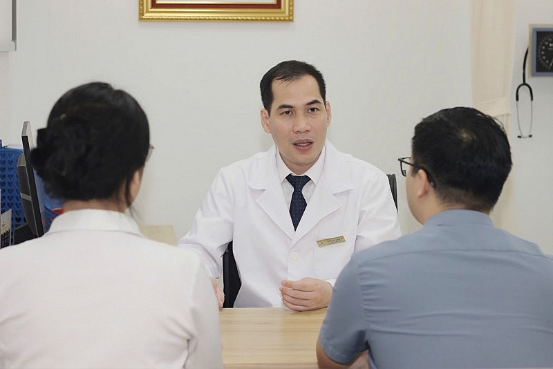 “Bàn tay vàng” hai thập kỷ chinh phục kỹ thuật phẫu thuật nội soi phức tạp gia nhập Vinmec Hạ Long “Bàn tay vàng” hai thập kỷ chinh phục kỹ thuật phẫu thuật nội soi phức tạp gia nhập Vinmec Hạ Long