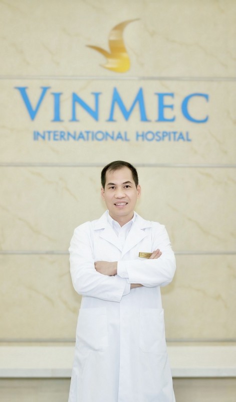 “Bàn tay vàng” hai thập kỷ chinh phục kỹ thuật phẫu thuật nội soi phức tạp gia nhập Vinmec Hạ Long “Bàn tay vàng” hai thập kỷ chinh phục kỹ thuật phẫu thuật nội soi phức tạp gia nhập Vinmec Hạ Long