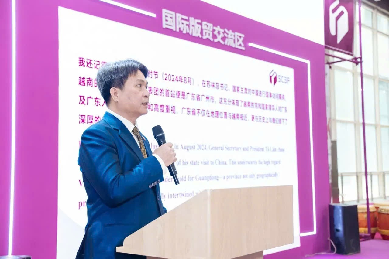 "Ngôi nhà Việt Nam"gây ấn tượng tại Lễ hội sách quốc tế tại Quảng Đông, Trung Quốc