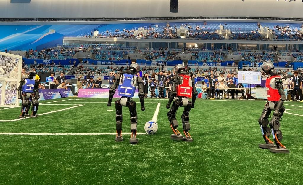 Ra mắt 26 nhà vô địch tại Đại hội Thể thao Robot hình người thế giới lần thứ nhất Ra mắt 26 nhà vô địch tại Đại hội Thể thao Robot hình người thế giới lần thứ nhất