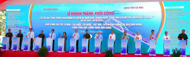 Cà Mau đồng loạt khởi công nhiều công trình trọng điểm quan trọng Cà Mau đồng loạt khởi công nhiều công trình trọng điểm quan trọng