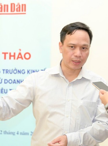 Lễ khởi công, khánh thành 250 dự án, công trình quy mô lớn không chỉ là hoạt động chào mừng kỷ niệm 80 năm Quốc khánh 2/9 mà còn là một tuyên bố mạnh mẽ về định hướng phát triển của Việt Nam: Một quốc gia kiên định với mục tiêu phát triển nhanh, bền vững, dựa trên nền tảng vững chắc của ổn định xã hội và hợp tác đa dạng nguồn lực. -Tiến sĩ Nguyễn Quốc Việt- Lễ khởi công, khánh thành 250 dự án, công trình quy mô lớn không chỉ là hoạt động chào mừng kỷ niệm 80 năm Quốc khánh 2/9 mà còn là một tuyên bố mạnh mẽ về định hướng phát triển của Việt Nam: Một quốc gia kiên định với mục tiêu phát triển nhanh, bền vững, dựa trên nền tảng vững chắc của ổn định xã hội và hợp tác đa dạng nguồn lực. -Tiến sĩ Nguyễn Quốc Việt-