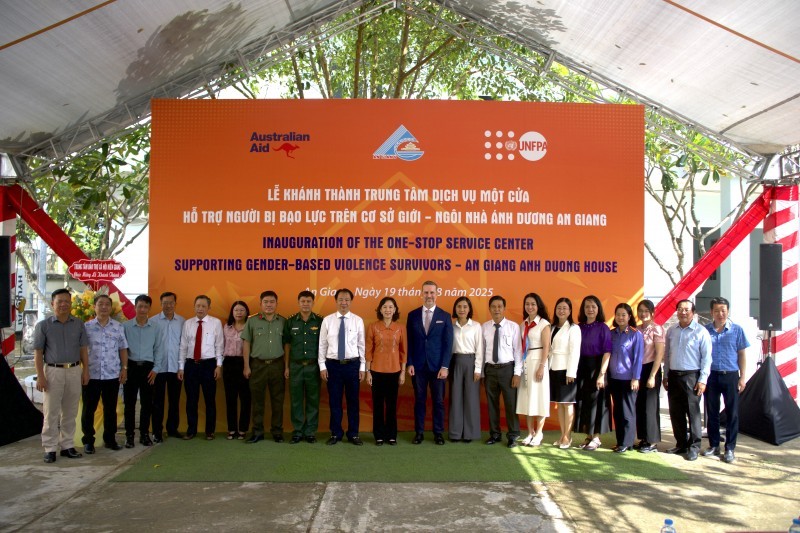Delegates posed for a group photo at the inauguration. (Photo: UNFPA) Delegates posed for a group photo at the inauguration. (Photo: UNFPA)