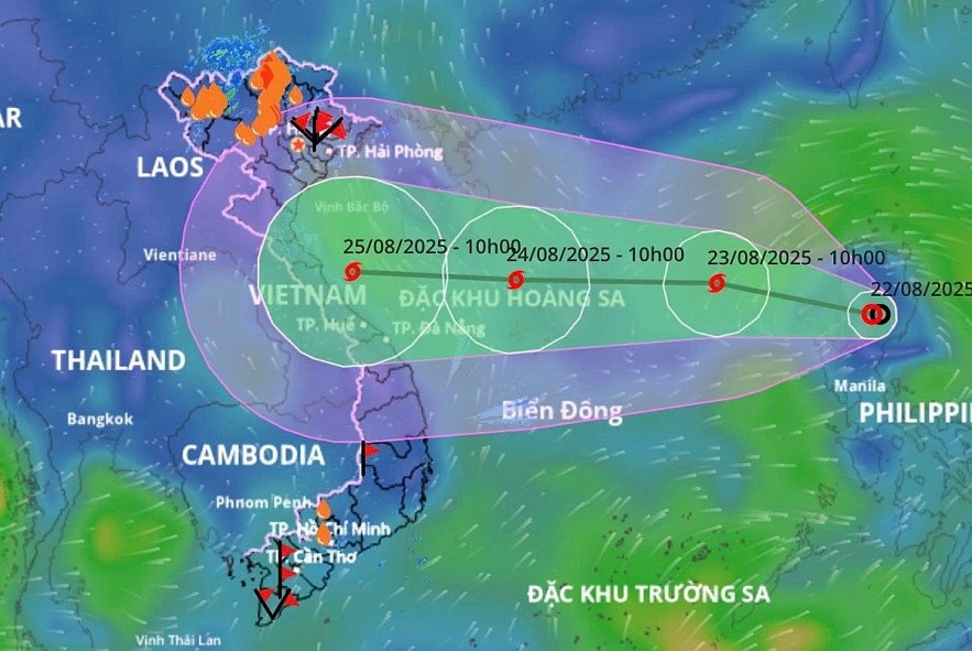 Typhoon Kajiki is likely to pound central Vietnam in the coming days. (Photo: VNDMS) Typhoon Kajiki is likely to pound central Vietnam in the coming days. (Photo: VNDMS)