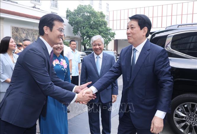 Chủ tịch nước và Thủ tướng Chính phủ gặp mặt đại biểu các tầng lớp nhân dân Chú thích ảnh
