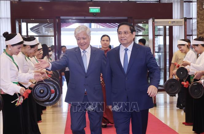 Chủ tịch nước và Thủ tướng Chính phủ gặp mặt đại biểu các tầng lớp nhân dân Chú thích ảnh