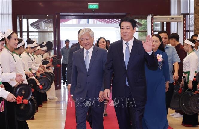 Chủ tịch nước và Thủ tướng Chính phủ gặp mặt đại biểu các tầng lớp nhân dân Chú thích ảnh