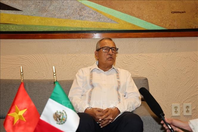 Hạ nghị sĩ Pedro Vázquez, Chủ nhiệm Ủy ban Đối ngoại Hạ viện Mexico. (Ảnh: TTXVN) Hạ nghị sĩ Pedro Vázquez, Chủ nhiệm Ủy ban Đối ngoại Hạ viện Mexico. (Ảnh: TTXVN)