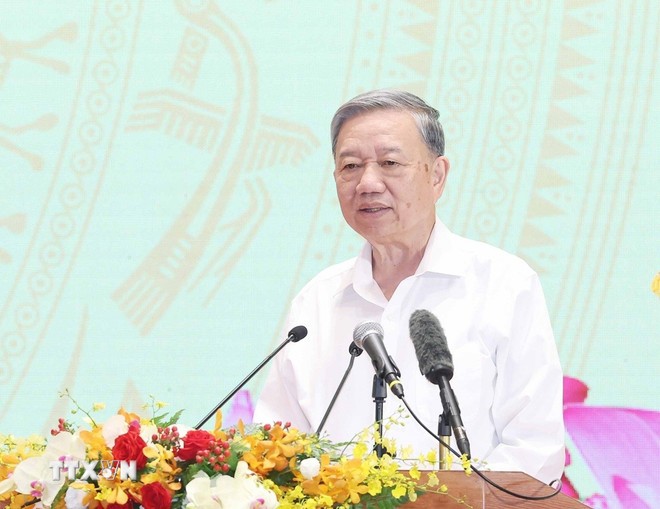 Thư chúc mừng của Tổng Bí thư nhân dịp Kỷ niệm 80 năm Ngày thành lập ngành ngoại giao Thư chúc mừng của Tổng Bí thư nhân dịp Kỷ niệm 80 năm Ngày thành lập ngành ngoại giao