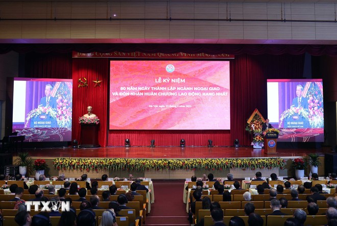 Tổng Bí thư Tô Lâm: Ngoại giao Việt Nam tiên phong kết nối hợp tác Tổng Bí thư Tô Lâm: Ngoại giao Việt Nam tiên phong kết nối hợp tác