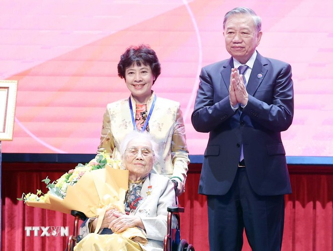 Tổng Bí thư Tô Lâm: Ngoại giao Việt Nam tiên phong kết nối hợp tác Tổng Bí thư Tô Lâm: Ngoại giao Việt Nam tiên phong kết nối hợp tác