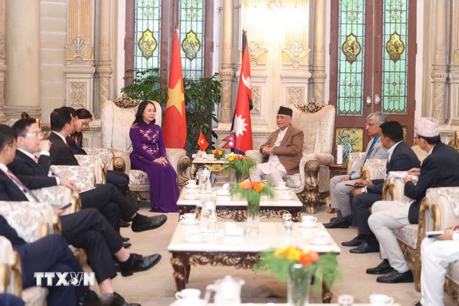 Phó Chủ tịch nước Võ Thị Ánh Xuân hội kiến Thủ tướng Nepal Khadga Prasad Sharma Oli. (Ảnh: Ngọc Thúy/TTXVN) Phó Chủ tịch nước Võ Thị Ánh Xuân hội kiến Thủ tướng Nepal Khadga Prasad Sharma Oli. (Ảnh: Ngọc Thúy/TTXVN)