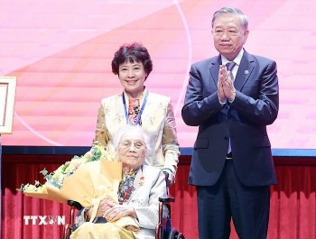 Vietnamese Diplomacy Asked to Help Connect Cooperation, Enhance Nation's Standing