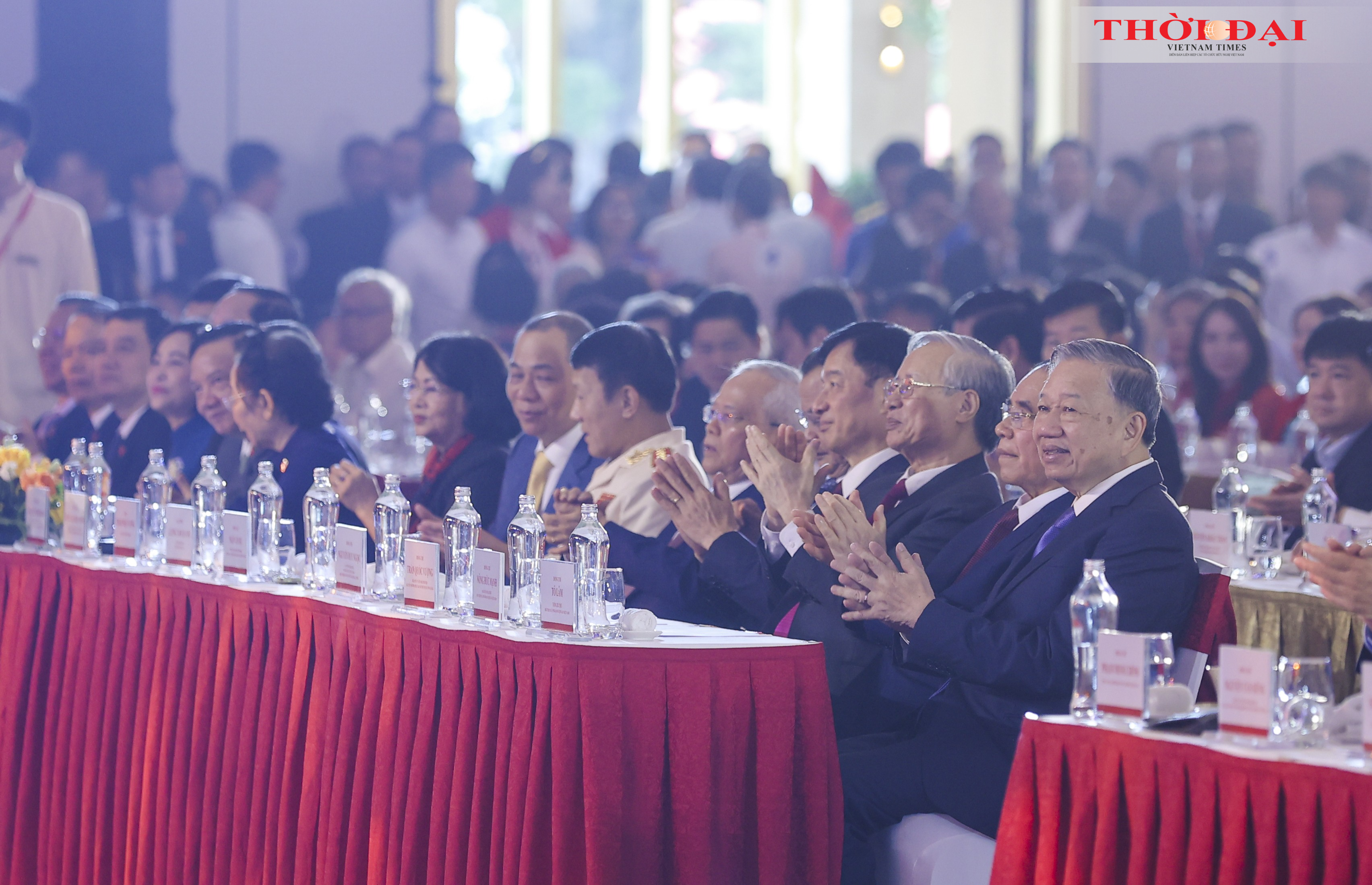 Khai mạc Triển lãm thành tựu đất nước: Hành trình từ độc lập dân tộc đến khát vọng phồn vinh Khai mạc Triển lãm thành tựu đất nước: Hành trình từ độc lập dân tộc đến khát vọng phồn vinh