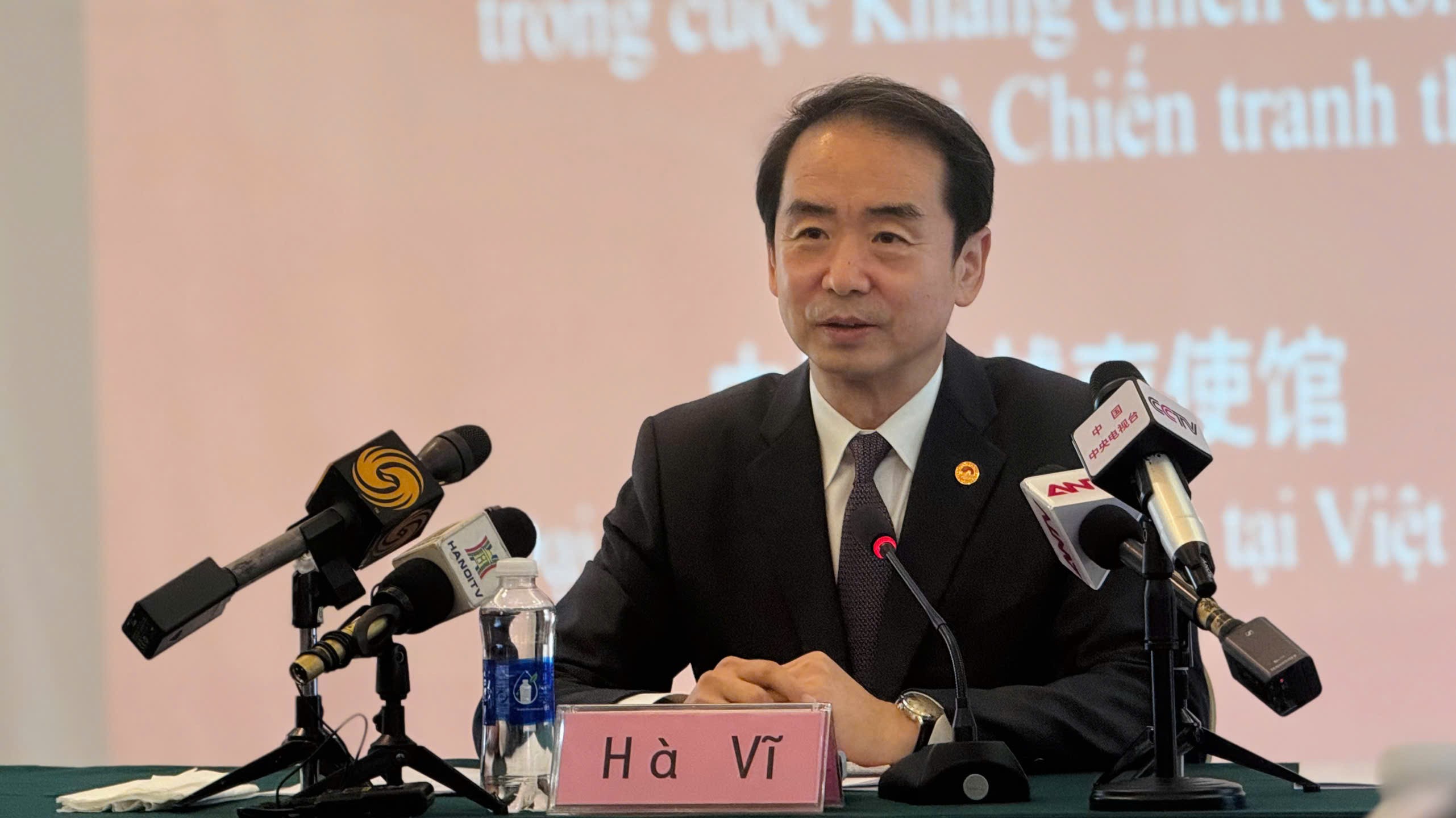 Nhìn lại chặng đường 80 năm: Đại sứ Trung Quốc ca ngợi thành tựu và con đường phát triển của Việt Nam Nhìn lại chặng đường 80 năm: Đại sứ Trung Quốc ca ngợi thành tựu và con đường phát triển của Việt Nam
