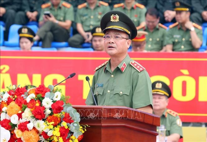 Thượng tướng Phạm Thế Tùng, Thứ trưởng Bộ Công an phát lệnh xuất quân tại buổi lễ. Ảnh: Phạm Kiên/TTXVN Thượng tướng Phạm Thế Tùng, Thứ trưởng Bộ Công an phát lệnh xuất quân tại buổi lễ. Ảnh: Phạm Kiên/TTXVN
