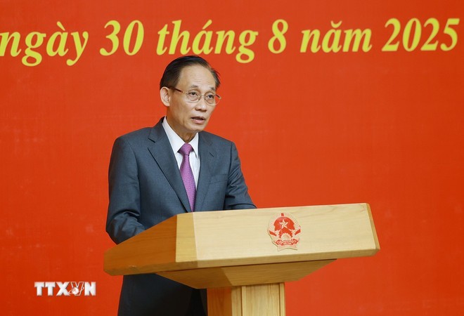 Thủ tướng giao Quyền Bộ trưởng Bộ Ngoại giao cho ông Lê Hoài Trung Thủ tướng giao Quyền Bộ trưởng Bộ Ngoại giao cho ông Lê Hoài Trung