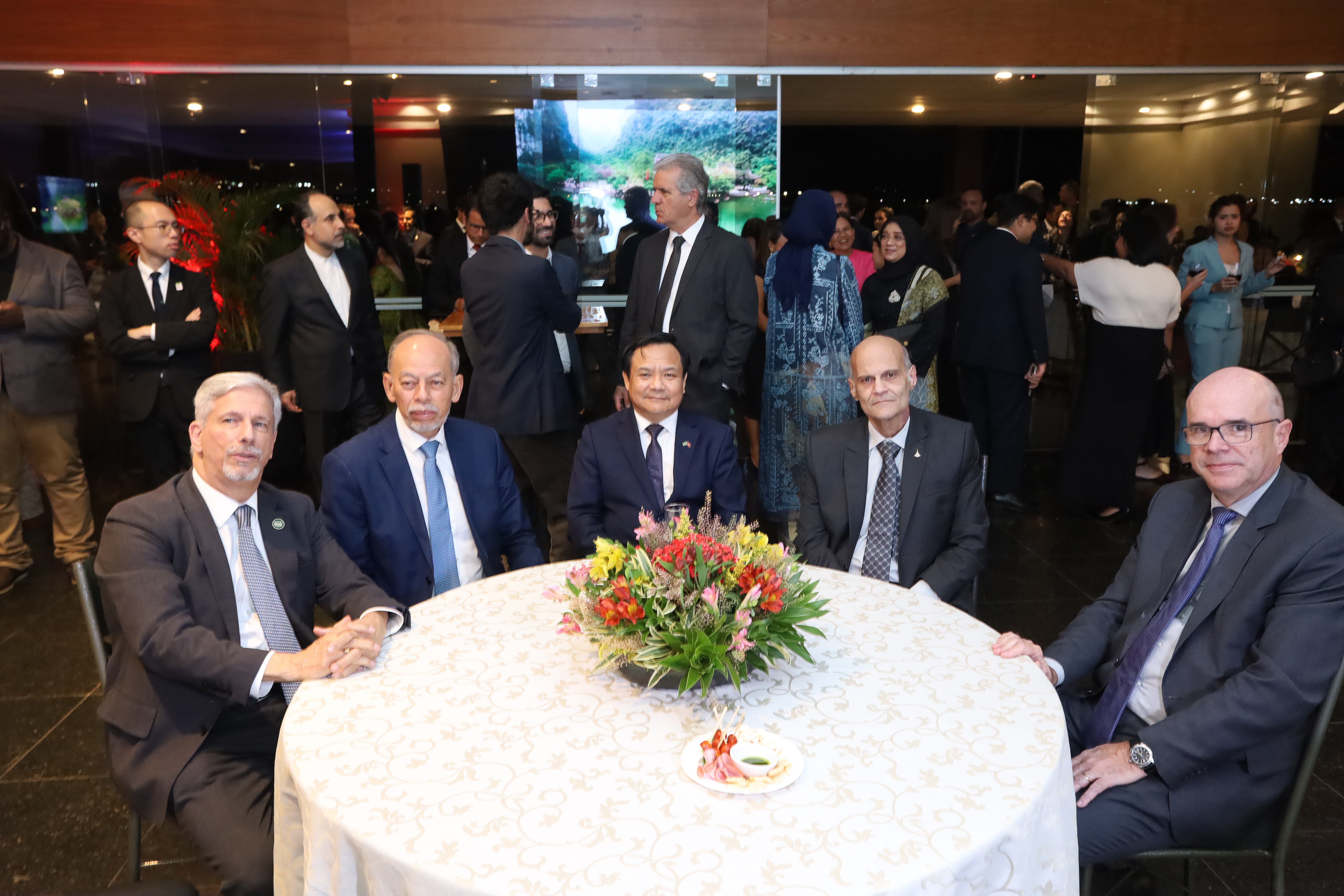 Quan hệ Việt Nam – Brazil dựa trên tình hữu nghị hướng tới phát triển bền vững Quan hệ Việt Nam – Brazil dựa trên tình hữu nghị hướng tới phát triển bền vững