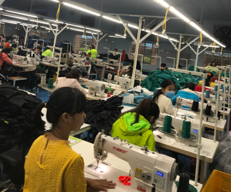 Nhiều em nhỏ trưởng thành tại mái ấm Hoa Mai làm việc tại Công ty may mặc Dacotex. (Ảnh: NVCC) Nhiều em nhỏ trưởng thành tại mái ấm Hoa Mai làm việc tại Công ty may mặc Dacotex. (Ảnh: NVCC)