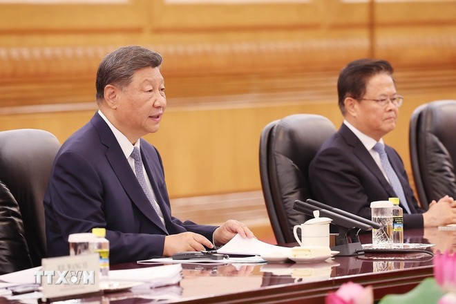 Việt Nam luôn ưu tiên hàng đầu việc củng cố và phát triển quan hệ Việt-Trung Việt Nam luôn ưu tiên hàng đầu việc củng cố và phát triển quan hệ Việt-Trung
