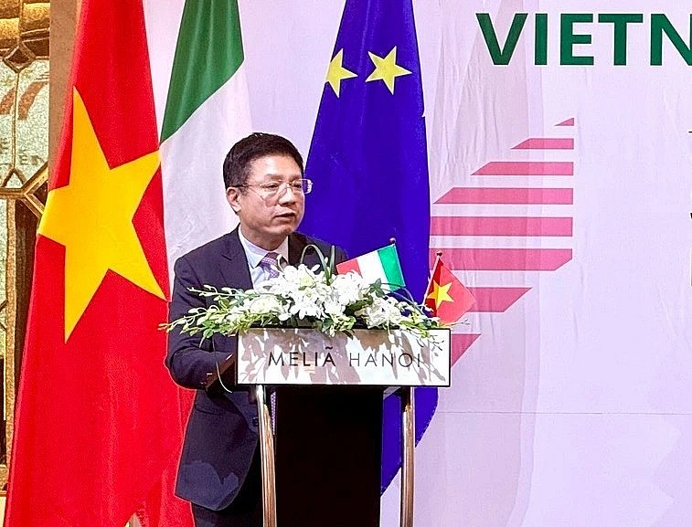 Deputy Minister of Finance Ho Sy Hung speaks at the event (Photo: VGP) Deputy Minister of Finance Ho Sy Hung speaks at the event (Photo: VGP)